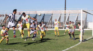 Futbol-AU-1-SJ-2-ppal-672x372