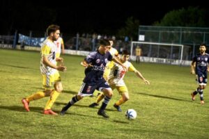 PAGINA-11-ATLETICO-URUGUAY-696x464